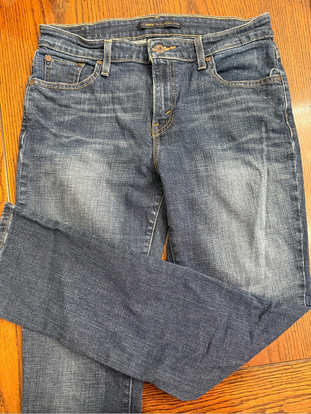 Levi's Women's Skinny Jeans in Washed Blue Denim